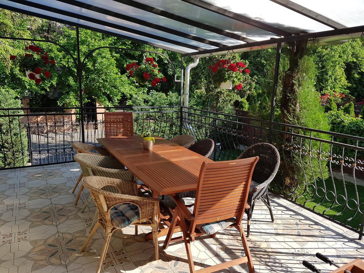 Palma Villa In City Park Budapest - Semi Suteren エクステリア 写真