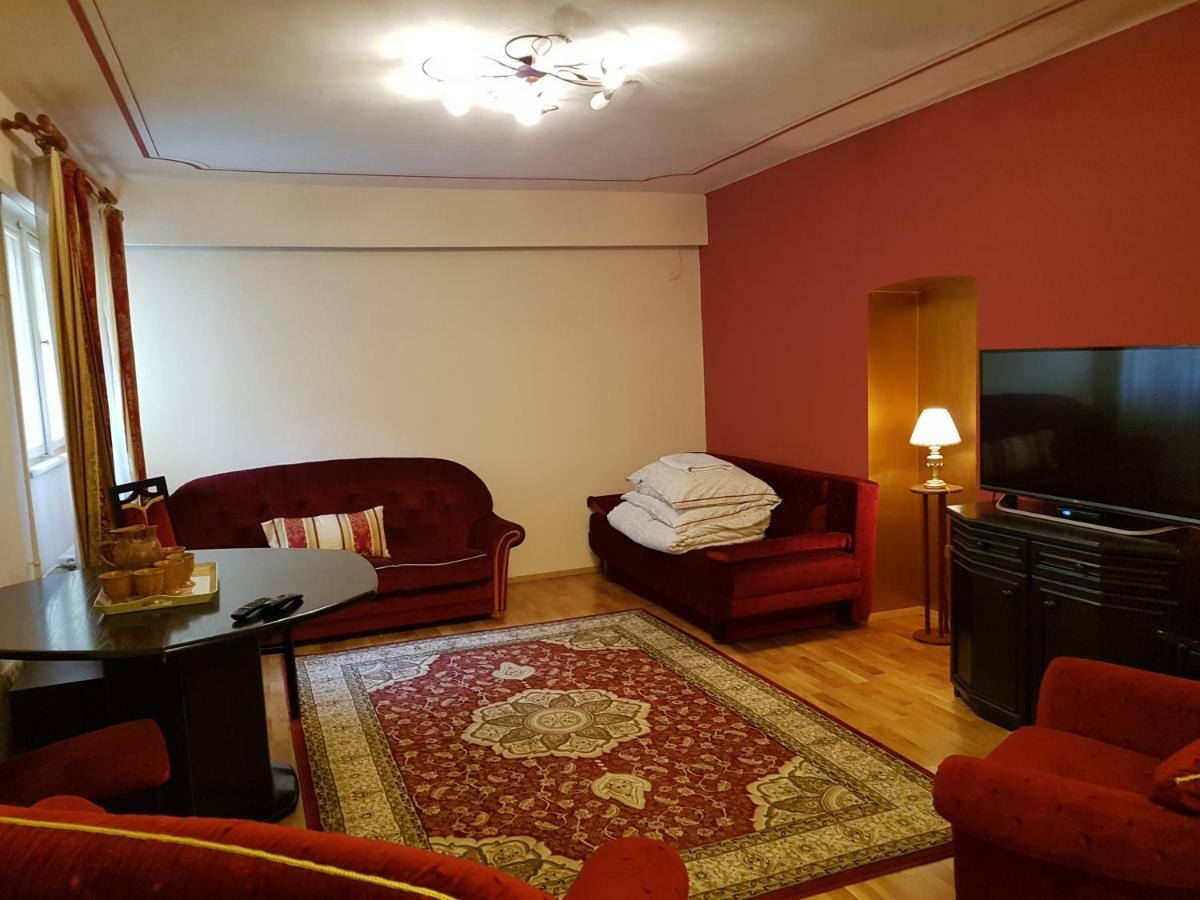 Palma Villa In City Park Budapest - Semi Suteren エクステリア 写真